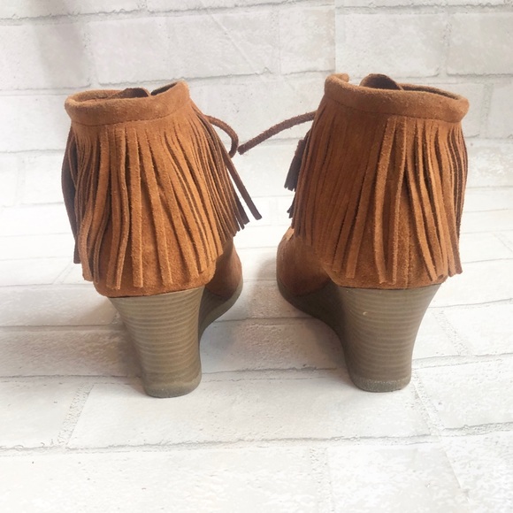 Minnetonka Wedge fringe booties - Picture 3 of 16